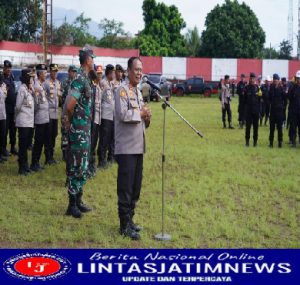 Polri Kerahkan Ribuan Personel Bersihkan Puing-puing Pasca Gempa Cianjur