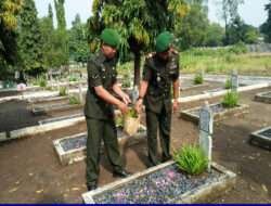 Danramil 03/Serengan Bersama Anggota Laksanakan Tabur Bunga