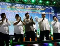 Polres Probolinggo Bersama Forkopimda Dzikir Akbar dan Gema Sholawat Sambut Pergantian Tahun