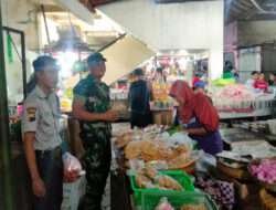 Mencegah Hal Hal Yang Tidak Di Ingikan Bati Bakti TNI Komsos Dengan Sekurty Pasar Harjodaksino