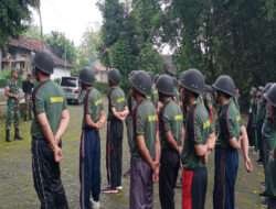 Babinsa Bentuk Karakter Banser Melalui Wasbang