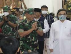 Pesan Danrem 081/DSJ Pada Malam Natal di Wilayah Kota Blitar : Saya Jamin Aman Malam ini