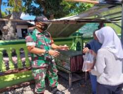 Babinsa Himbau Pedagang Minuman Jaga Kebersihan