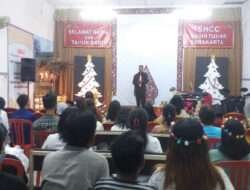 Tak Kenal Lelah Babinsa Serengan Pantau dan Amankan Perayaan Natal Bersama