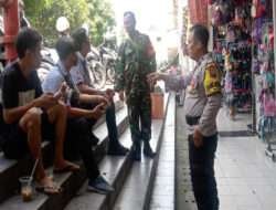 Jaga Kondusivitas Wilayah,Babinsa Bersama Bhabinkamtibmas Komsos Dengan Tokoh Masyarakat