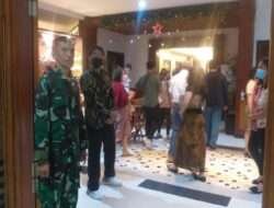 Sinergitas Babinsa & Bhabinkamtibmas Serengan, Amankan Ibadah Malam Tahun Baru