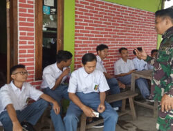 Babinsa Temon Kulon Bina Siswa Siswi SMK Muhammadiyah Temon