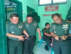 Pastikan Keamanan Gudang Senjata, Dandim 0801/Pacitan Lakukan Pengecekan
