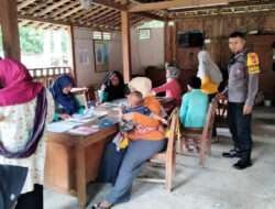 Babinsa Gulurejo Pantau Giat Pelayan Kesehatan Lansia dan Balita