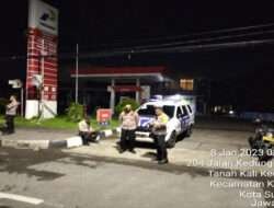 Polsek Tambasari Polrestabes Surabaya Melaksanakan Patroli dan Sambang dialogis dengan Masyarakat