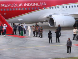 Kapolda Jatim bersama Forkopimda Sambut Presiden Jokowi di Bandara Blimbingsari