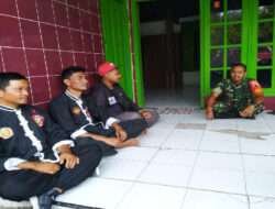 Untuk Menjaga Kamtibmas Di Wilayah Binaannya, Serka Dadang Komsos Dengan Anggota Perguruan Pencak Silat