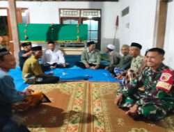 WUJUD KEPEDULIAN DAN BELASUNGKAWA, BABINSA PADAS MELAKUKAN TAKZIAH KE WARGANYA YANG MENINGGAL