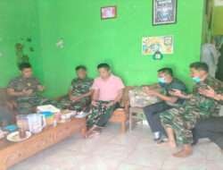 Jalin Silaturahmi, Batuud Koramil 03/Serengan Datangi Rumah Anggota yang Sakit