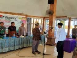 Danramil Ujungpangkah menghadiri Pelantikan dan Pengambilan Sumpah Jabatan Perangkat Desa Kebonagung