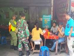 Ciptakan Kondusifitas Wilayah Babinsa Jayengan Beserta Linmas Patroli Bersama