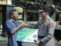 Polresta Malang Kota Bantu Para Sopir Angkot Dengan Kartu BPJS Ketenagakerjaan