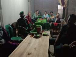 Jalin Silaturahmi, Babinsa Koramil Geneng Komsos Dengan Tomas