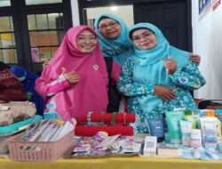 MEK PDA Surabaya Turut Mensukseskan Pembukaan Musywil Aisyiyah Jatim ke 13 dengan Menampilkan Bazar UMKM