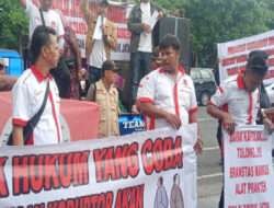 Aksi Demonstrasi PKN Di Tiga Instansi Progres Penanganan Kasus Macet, KIP, Polda dan Inspektorat