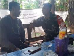 Komunikasi Sosial Dengan Warga Babinsa Bahas Keamanan dan Kebersihan Lingkungan