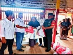 Babinsa Koramil 03 Sipora Utara Serda Chairul Bagikan Sembako Kepada Lansia yang Kurang Mampu