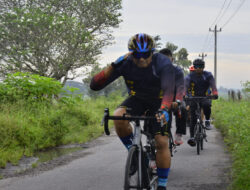 Jaga Kebugaran Tubuh, Dandim 0735/Surakarta Gowes Bersama Anggota