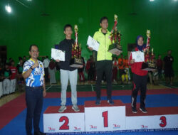 Dandim 0726/Sukoharjo serahkan Piala dan Sertifikat Kejuaraan Karate Open Championship Piala Bergilir Dandim