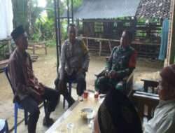 Melalui Komsos, Babinsa Koramil 0801/02 Kebonagung Ajak Warga Jaga Persatuan dan Kesatuan Bangsa