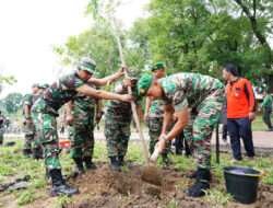 Danrem 074/Warastratama Pimpin Penghijauan di Solo Safari