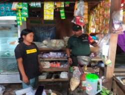 Pantau Harga Sembako Babinsa Cek Kios di Wilayah