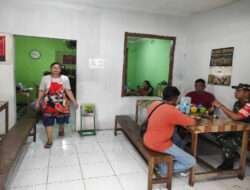 Ajak Sarapan Pagi, Inilah Cara Tersendiri Komsosnya Babinsa Kratonan