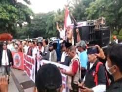 PKN Dukung KPK usut Prakoruptor pkn Meminta Jangan hanya Dana Hibah yang di Audit, Anggaran Dana Desa jugak di Audit