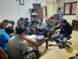 Babinsa dan Bhabinkamtibmas Joyotakan Mediasi Permasalahan Warga Bersama Lurah