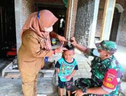 Wujudkan Balita Sehat, Babinsa Sambi Aktif Bantu Posyandu