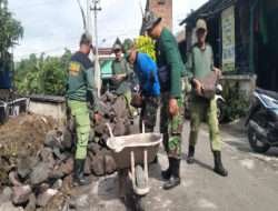 Bersama Warga, Koramil 02/ Banjarsari Laksanakan Pra Karya Bakti Daerah Tahap II