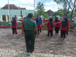 Pupuk Dan Tumbuhkan Kedisiplinan Jiwa Patriotisme, Babinsa Latih PBB