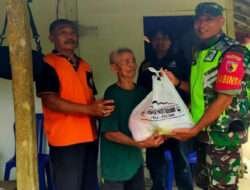 Bentuk Empati, Babinsa Koramil 0801/05 Nawangan Salurkan Bantuan Paket Sembako