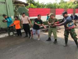 Melalui Karya Bhakti Daerah, Koramil 04/Jebres Tanamkan Semangat Gotong Royong Di Masyarakat