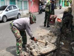 Woww..!!! Beton Cor Jadi Lembek Ditangan Anggota Karya Bakti Daerah tahap III di Kelurahan Gandekan