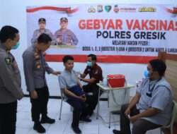 Polres Gresik Gencarkan Vaksinasi Booster di Sekolah