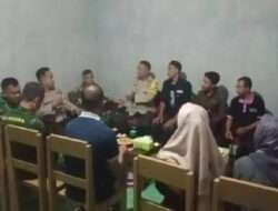 Melalui Komsos, Babinsa Koramil 0801/02 Kebonagung Ajak Masyarakat Tingkatkan Siskampling