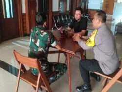 Bentuk Sinergitas, Babinsa & Bhabinkamtibmas Serengan Ciptakan Kamtibmas Aman