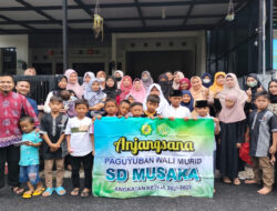 Keseruan Anjangsana Kelas Dua Musaka