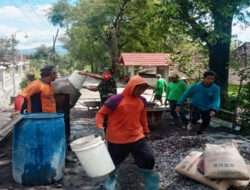 Koptu Rudiyanto!! Karya Bakti Cor Jalan Guna Perlancar Roda Perekonomian di Desa