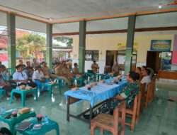 Membahas TKD, Koramil Paiton Hadiri Musyawarah Desa