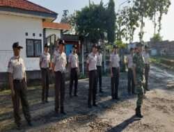 Latih Displin, Babinsa Jatilawang Latih PBB Satpam