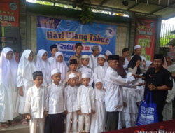 Radarjatim.co Gelar Tasyakuran HUT  ke-2 di warnai pemotongan tumpeng dan Santunan Anak yatim