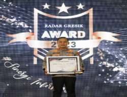 Jaga Kamtibmas, Kapolres Gresik Terima Penghargaan Radar Gresik Award 2023