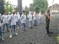 Koramil Maron Sampaikan Wasbang Kepada Siswa SMK